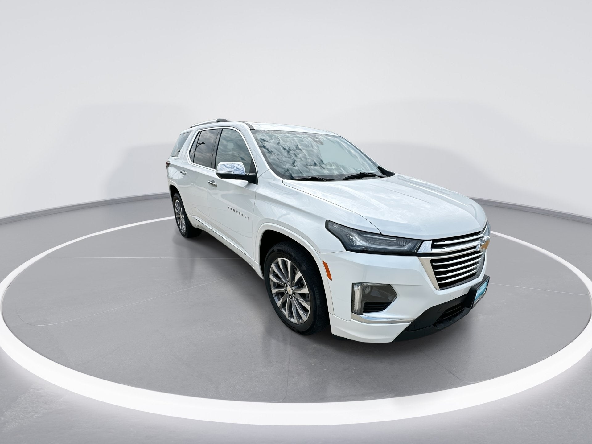 2022 Chevrolet Traverse — side profile view