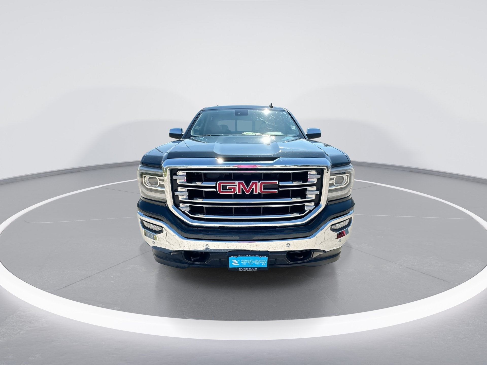 2017 GMC Sierra 1500 — rear three-quarter view