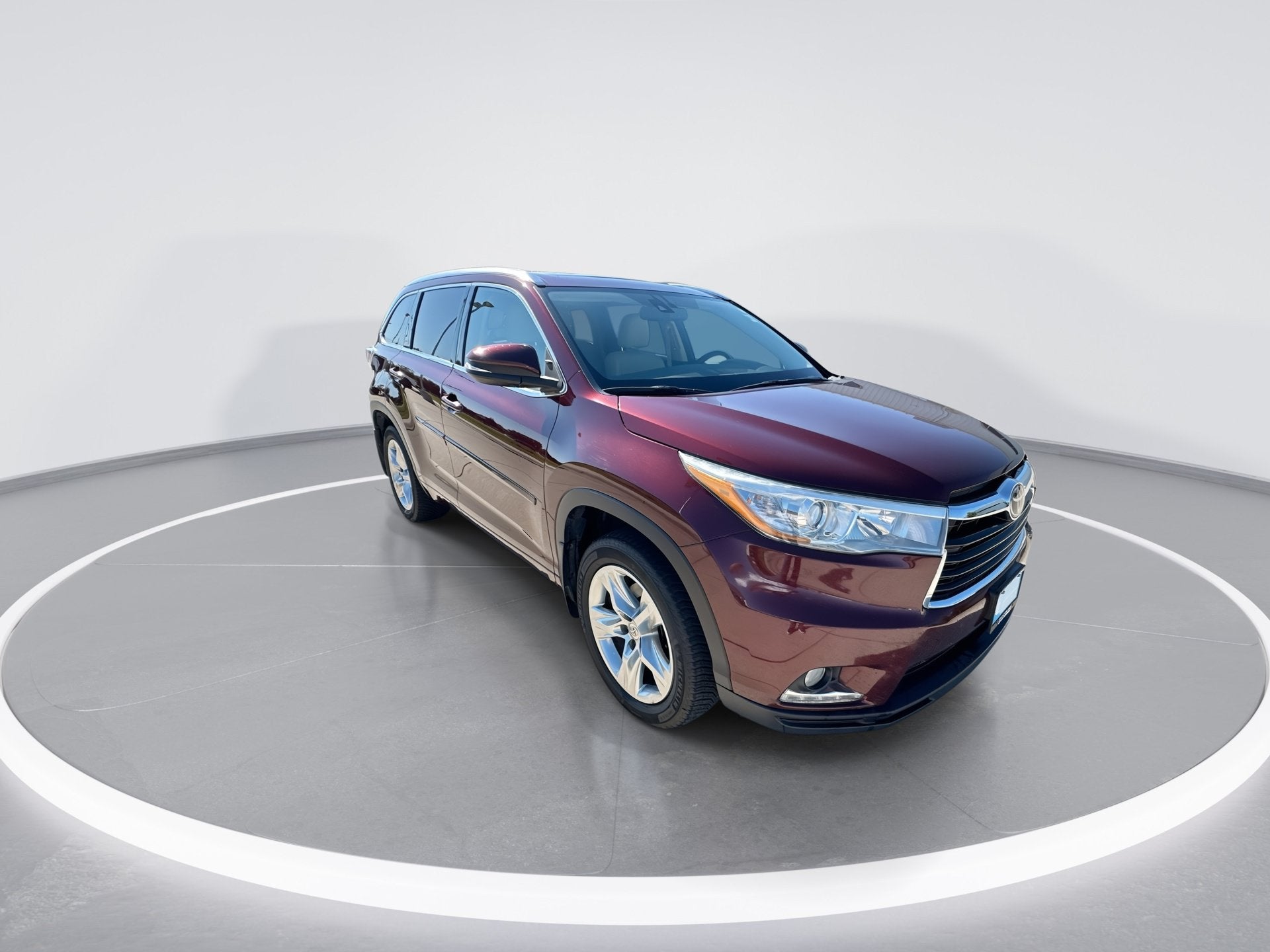 2015 Toyota Highlander — side profile view