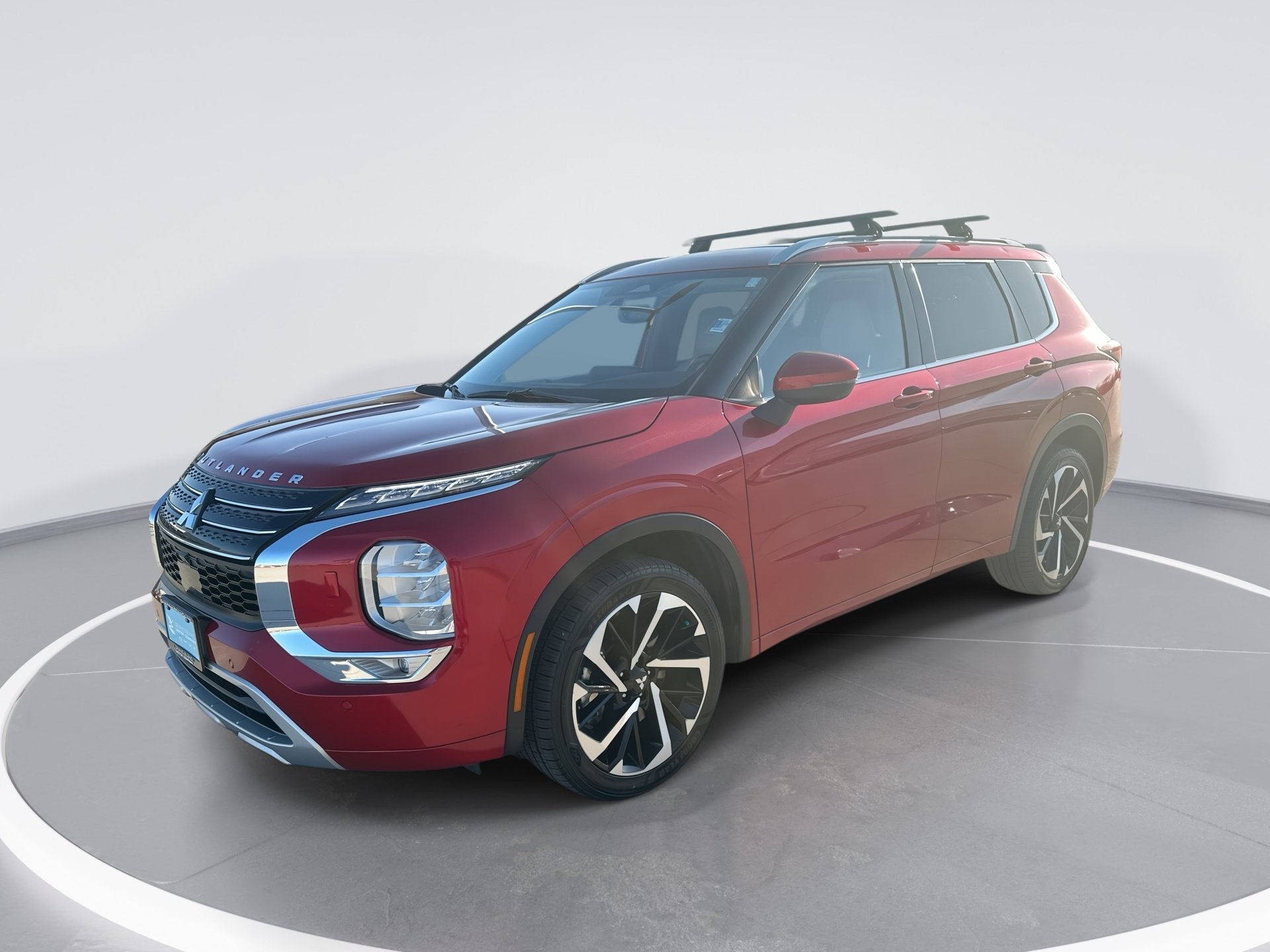2023 Mitsubishi Outlander SEL in Other — front three-quarter view